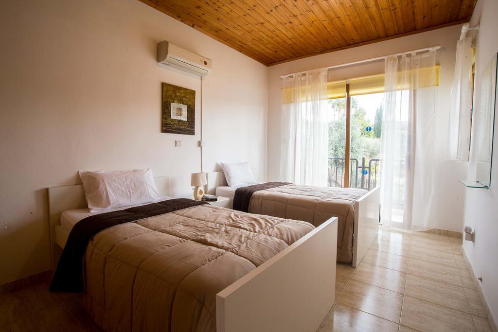 Coral Bay Sunkiss Villa Eksteriør billede